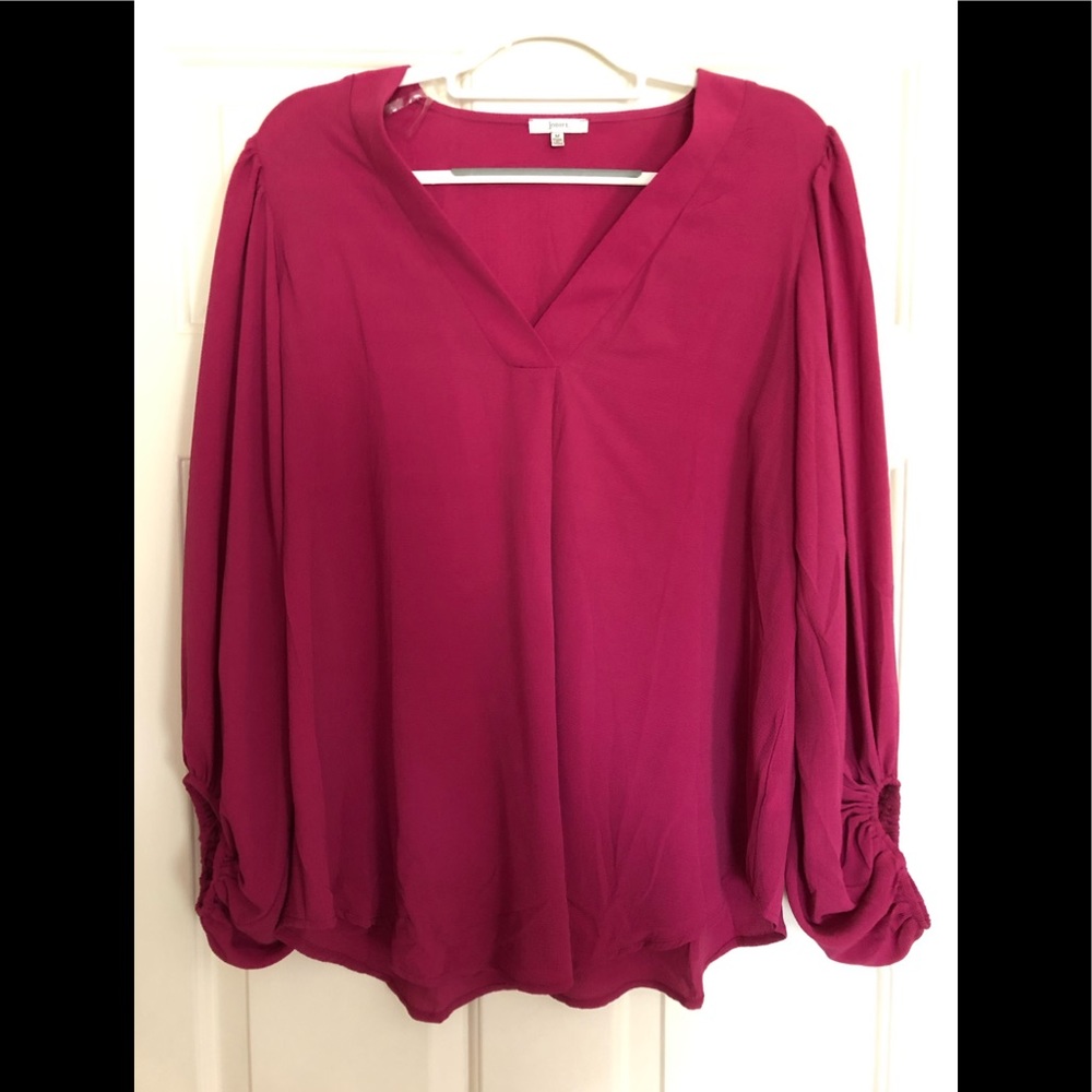 Long sleeve v-neck blouse